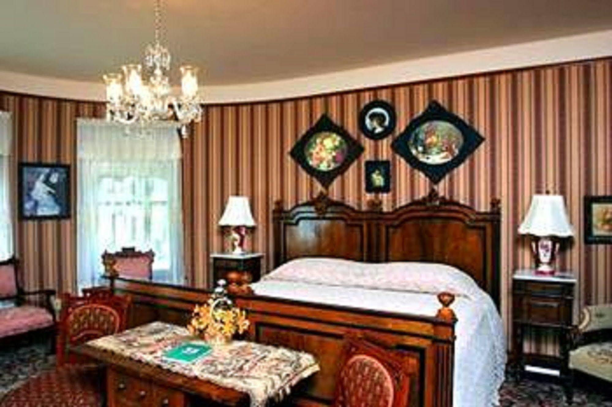 Oakenwald Terrace Hotel Chatfield Buitenkant foto